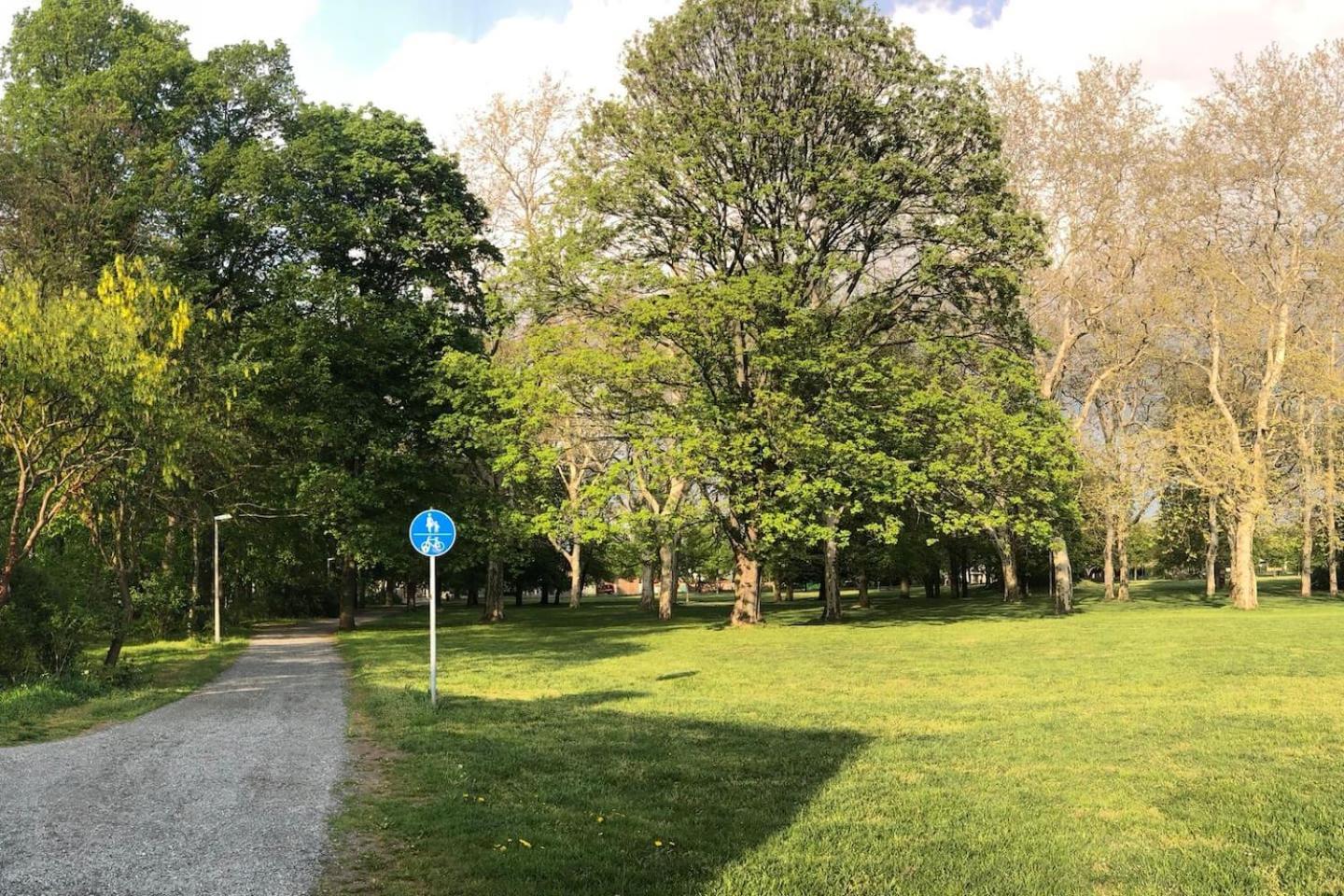 Ferienwohnung Am Park Lipsia Esterno foto